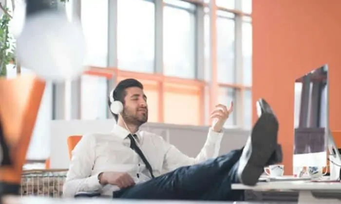 Bạn có thể tạo một playlist những bài hát dành cho chủ đề, sự kiện sắp tới